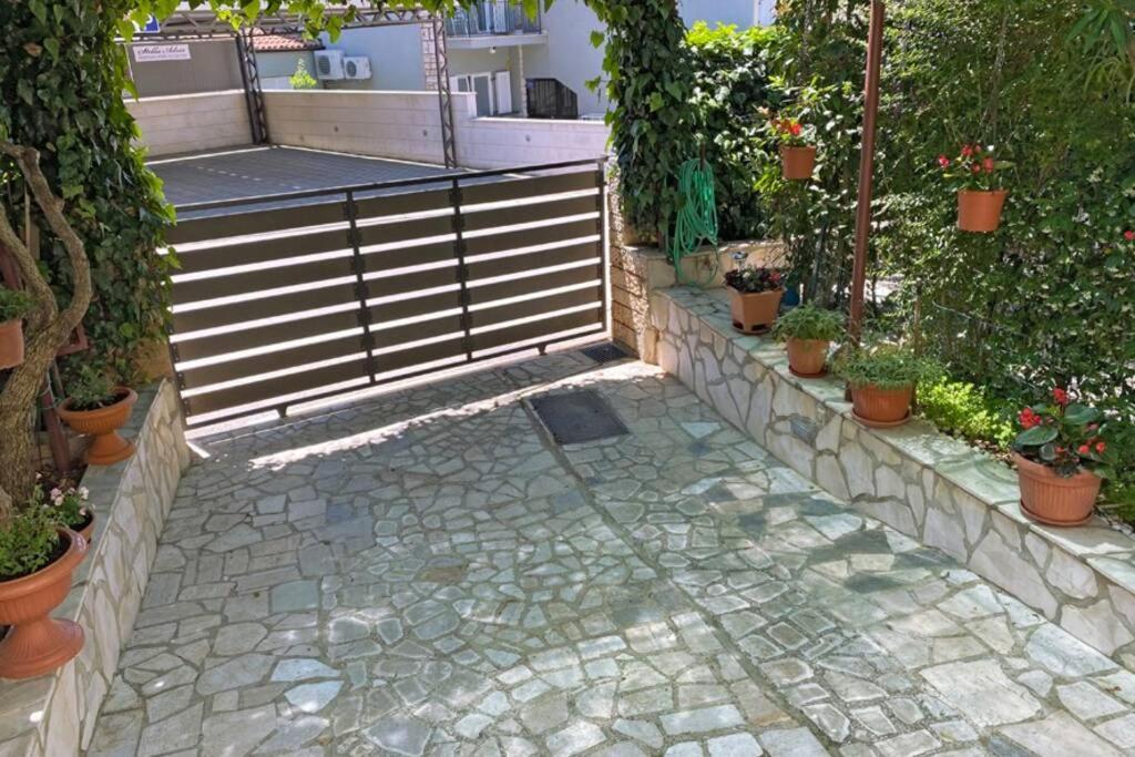 ميدولين Cozy Apartment Alma, Two Steps From The Sea المظهر الخارجي الصورة